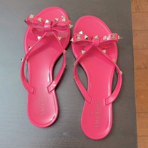 Valentino pink sandals only worn a few times